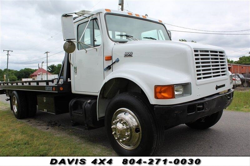 2002 INTERNATIONAL 4900 Diesel NaviStar Rollback Wrecker Commercial Tow ...