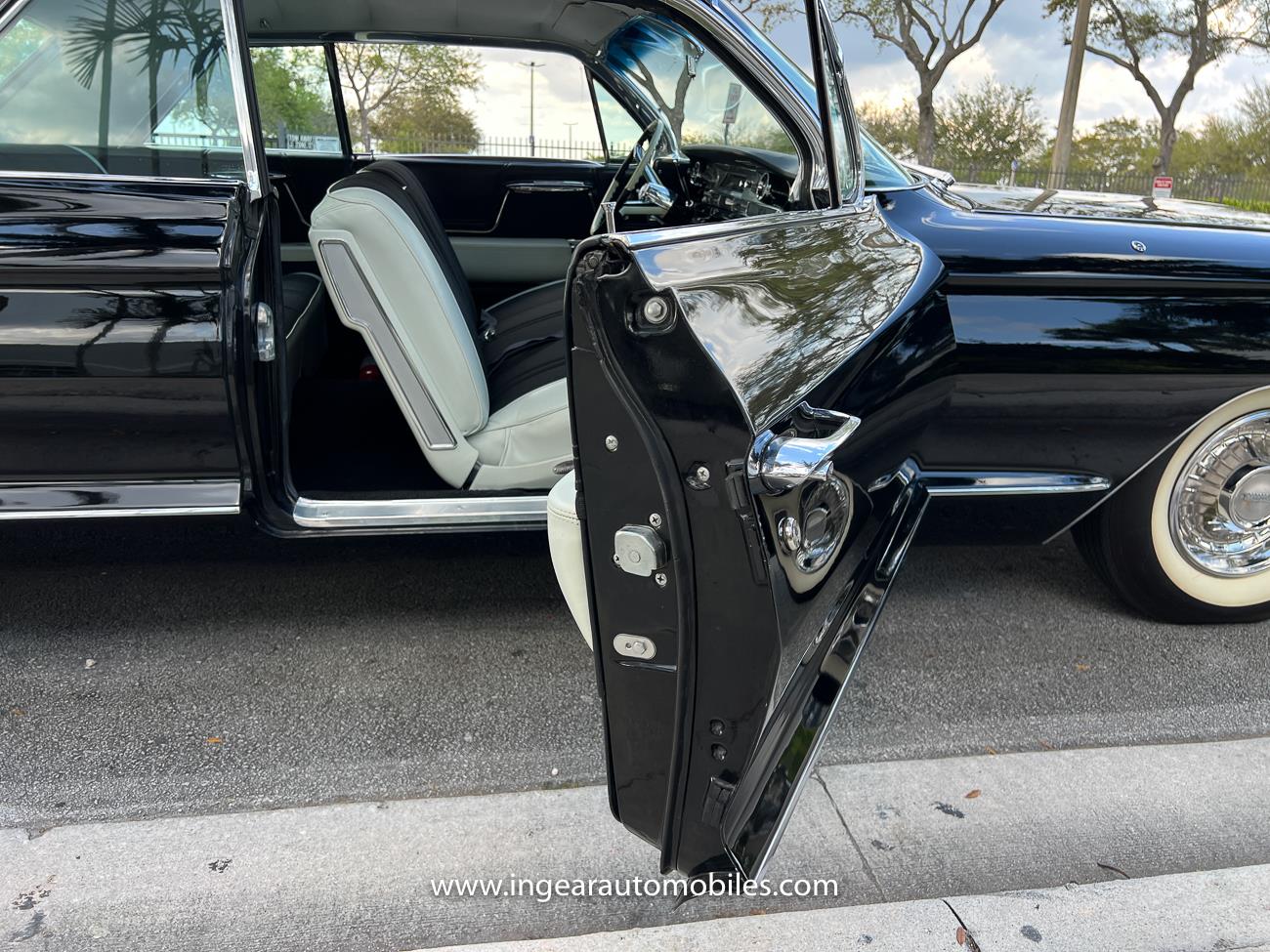 1962 Cadillac Coupe Deville Coupe Deville - Picture 16 of 40