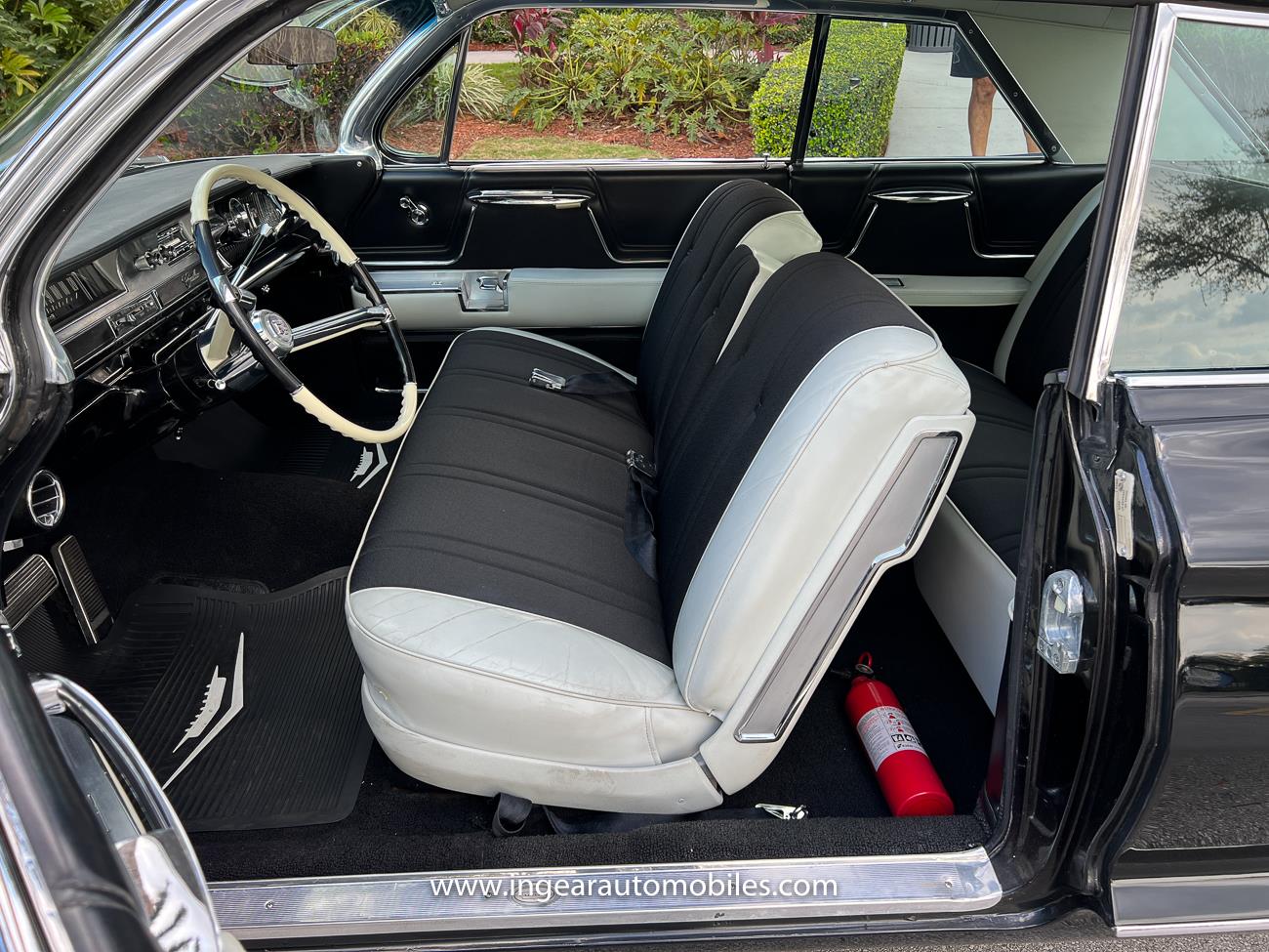 1962 Cadillac Coupe Deville Coupe Deville - Picture 32 of 40
