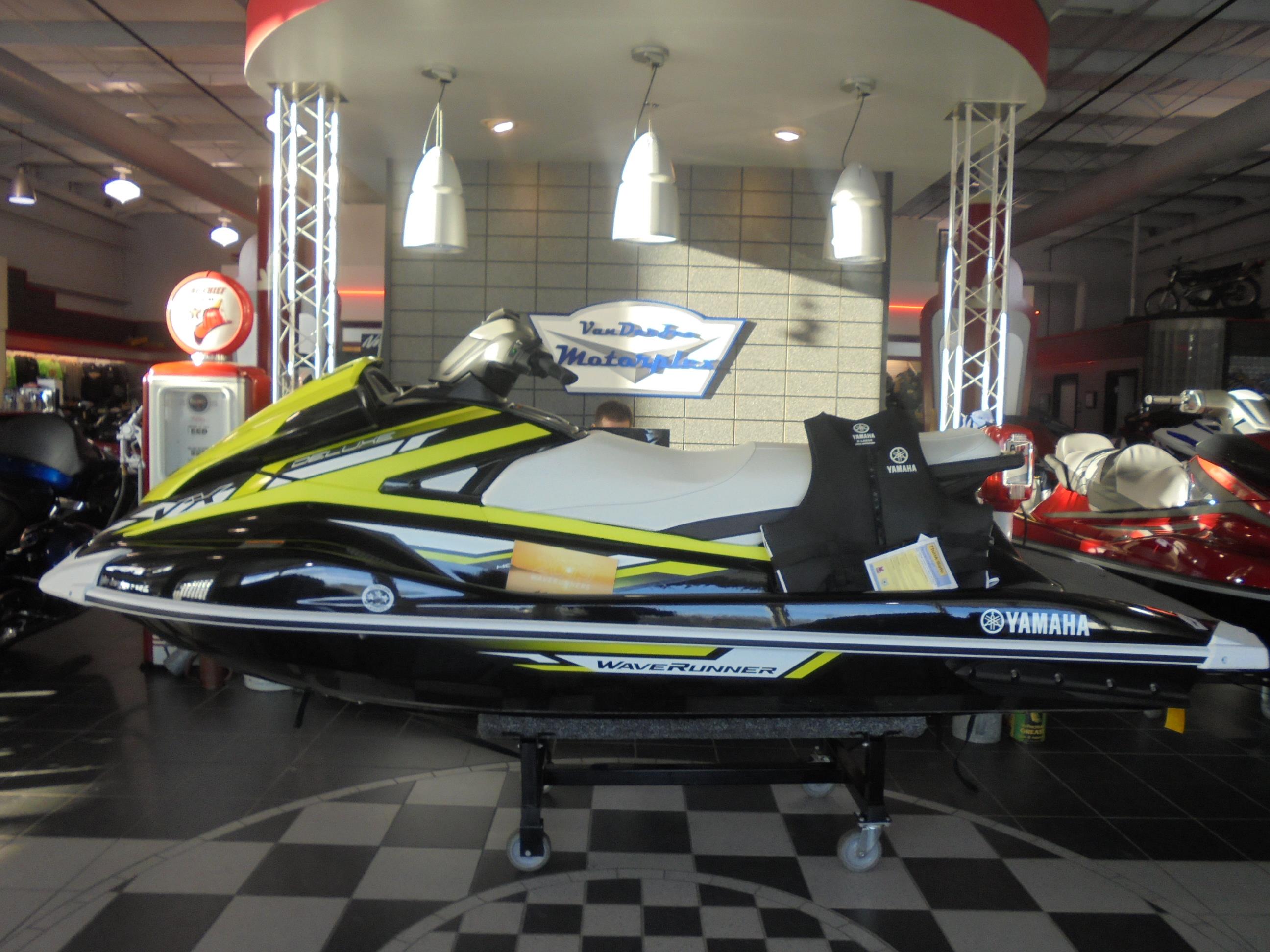 2019 Yamaha Vx Deluxe Waverunner * Boat Show Special * Includes 3 Year