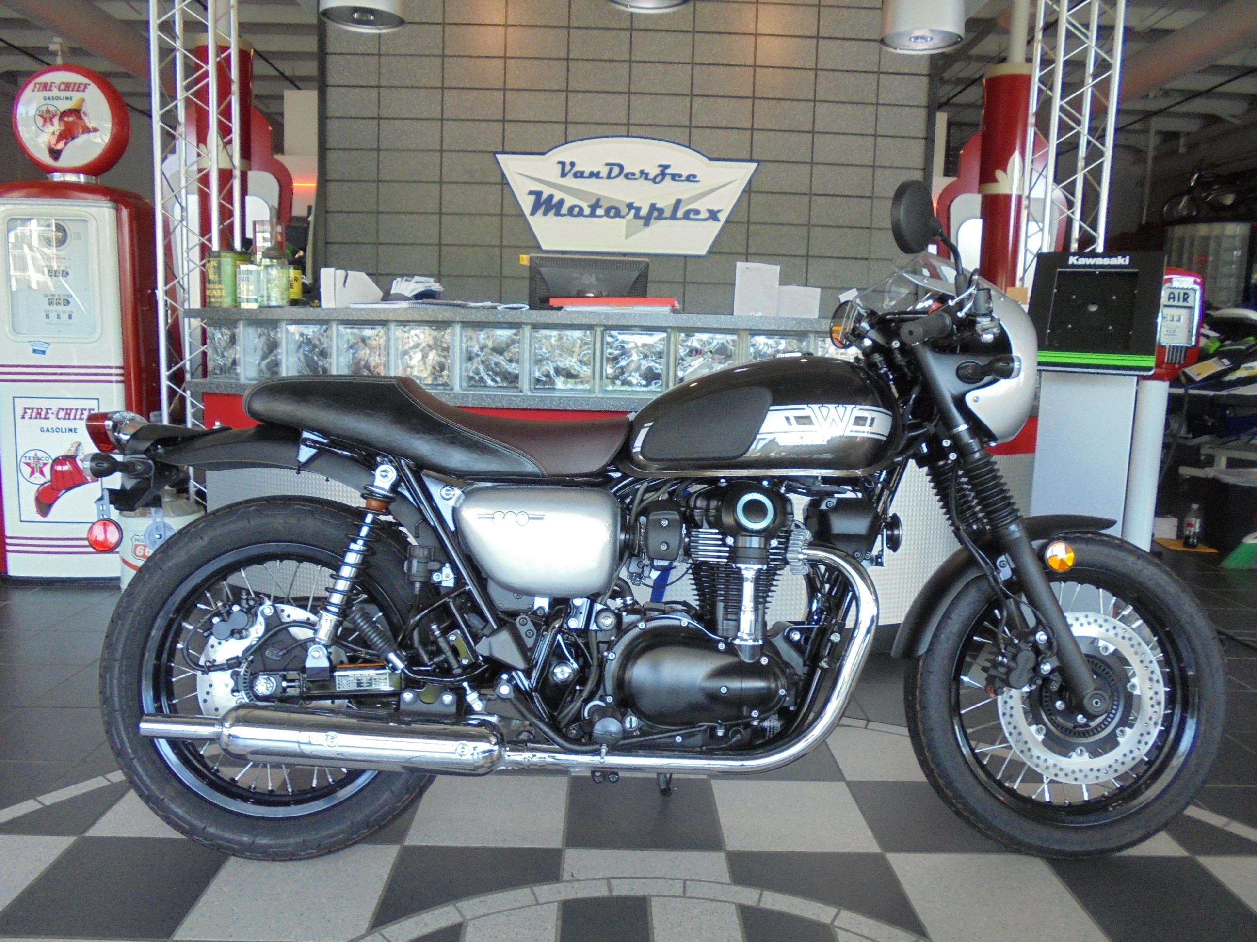 Kawasaki w800 Street